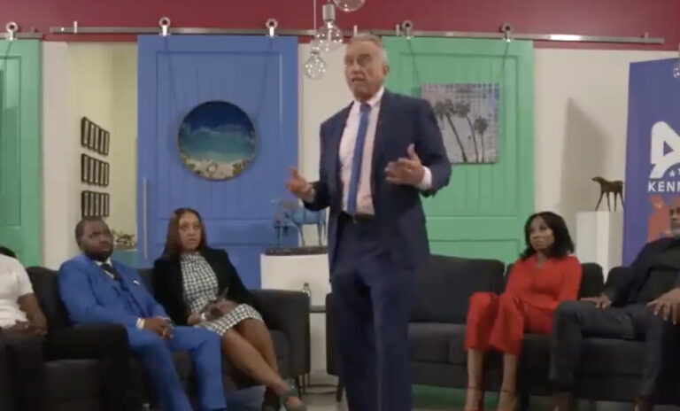 Wealthy White RFK Jr. Lectures Black Parents On Building ‘Resilience’ in Their Children