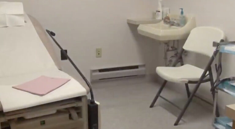 Maine’s Reproductive Health Providers Face Defunding, While Religiously-Funded Crisis Pregnancy Centers Pretend to be Medical Facilities