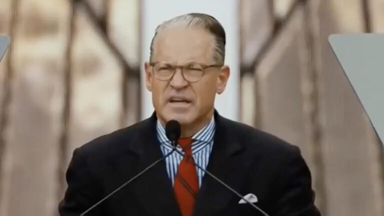 MAGA Evangelical Christian Leader Says ‘The Lord Raised Up Great’ Trump to Build $1 Billion Ballroom — While Americans Suffer